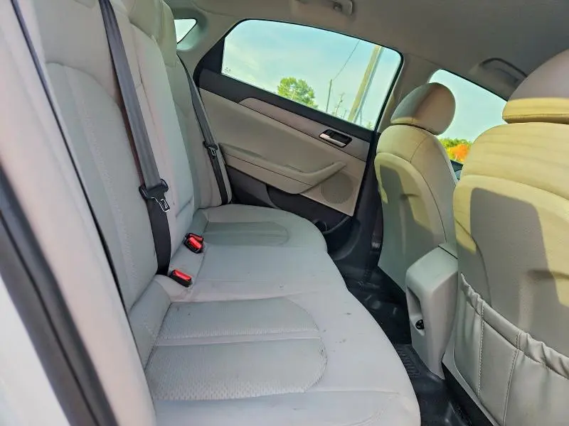 2018 HYUNDAI SONATA SE  