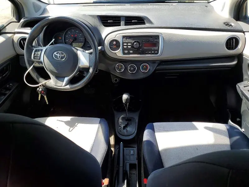 2012 TOYOTA YARIS 5-DOOR LE  