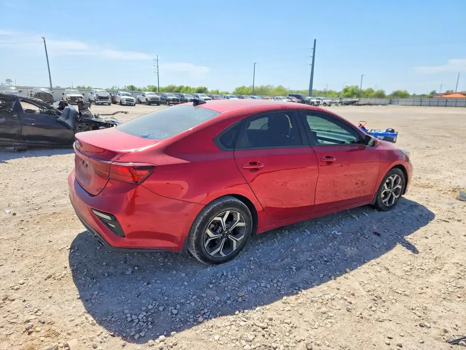 2021 KIA FORTE LXS  