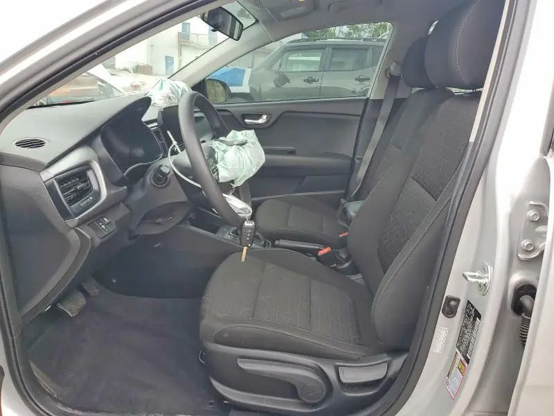 2021 KIA RIO S  