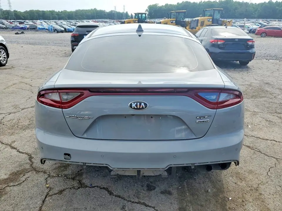 2019 KIA STINGER GT  