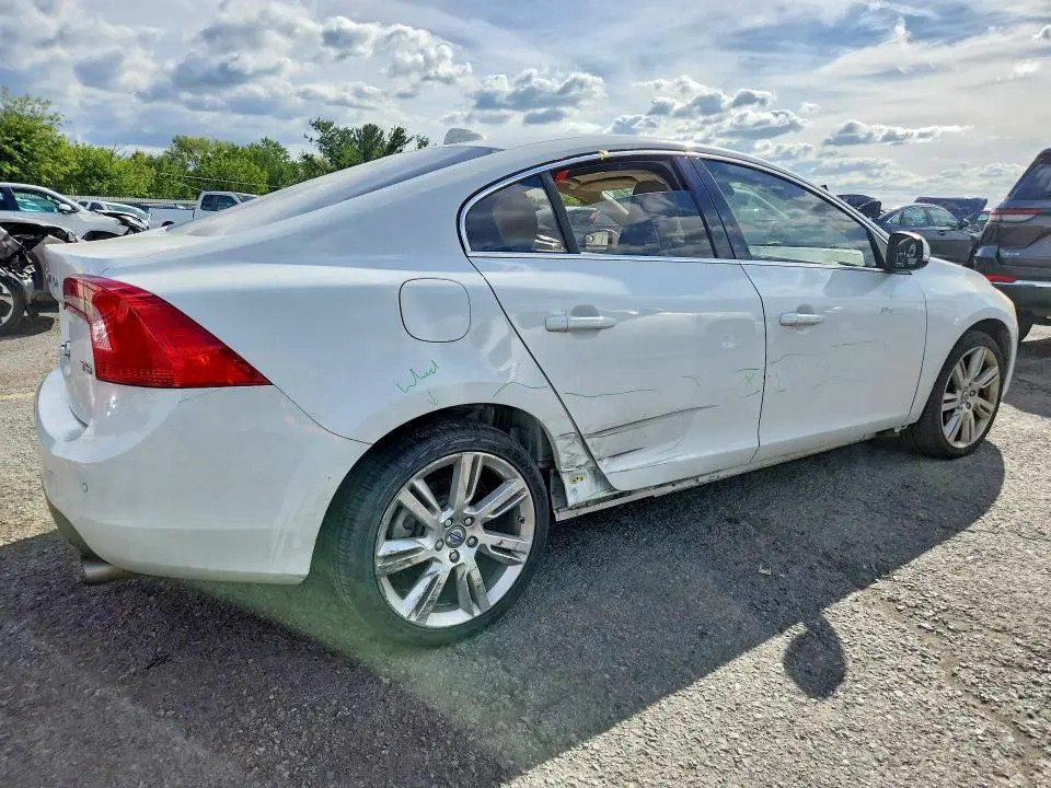 2013 VOLVO S60 T5  