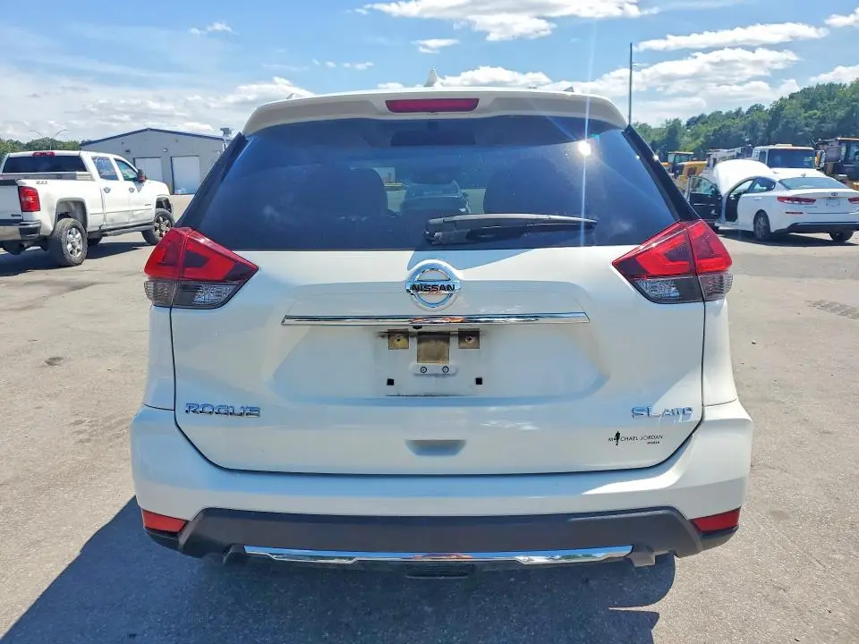 2018 NISSAN ROGUE SL  