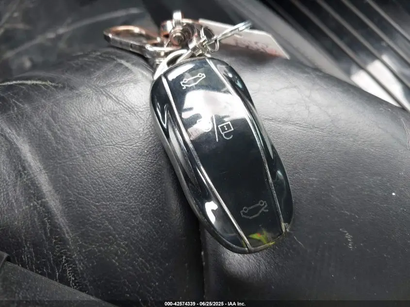 2015 TESLA MODEL S 60/70/85