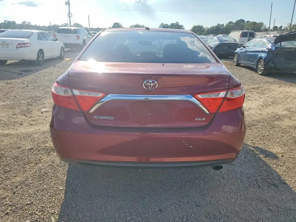 2016 TOYOTA CAMRY XLE  