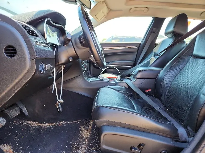 2016 CHRYSLER 300C   