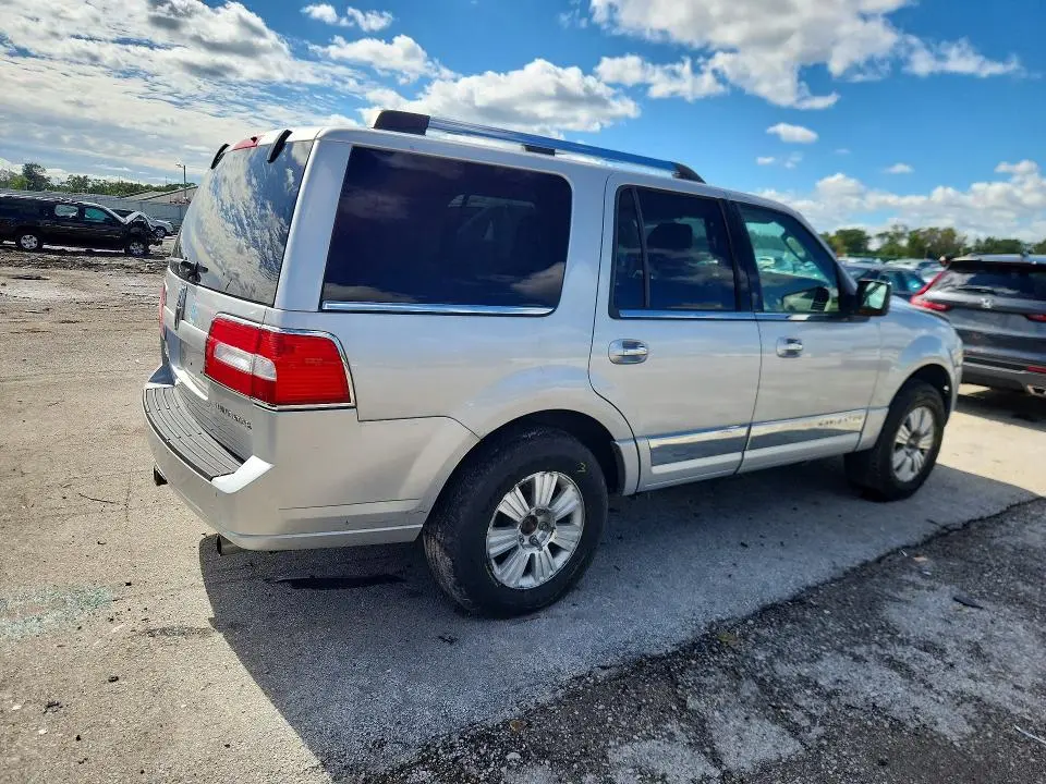 2010 LINCOLN NAVIGATOR   