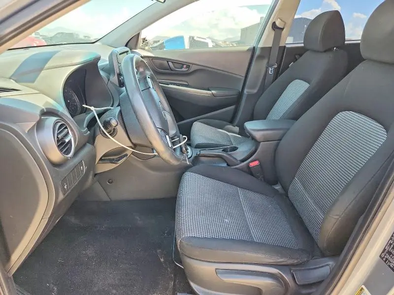 2018 HYUNDAI KONA SE  