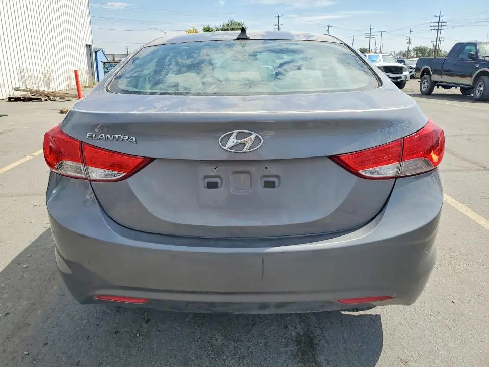 2012 HYUNDAI ELANTRA GLS  