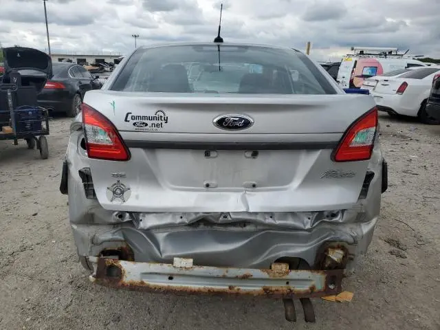 2013 FORD FIESTA SE  