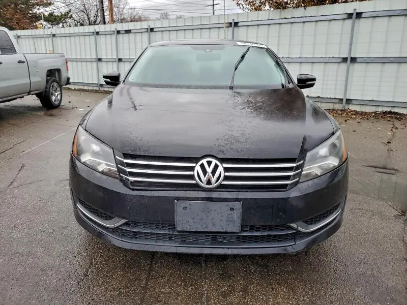 2014 VOLKSWAGEN PASSAT SE  