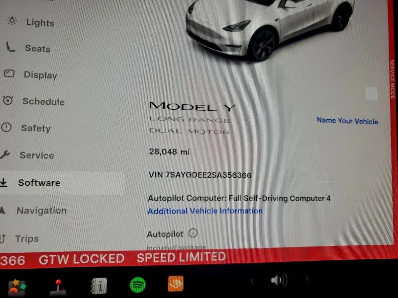 2025 TESLA MODEL Y   