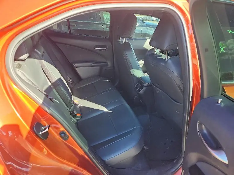 2022 LEXUS UX 250H LUXURY  