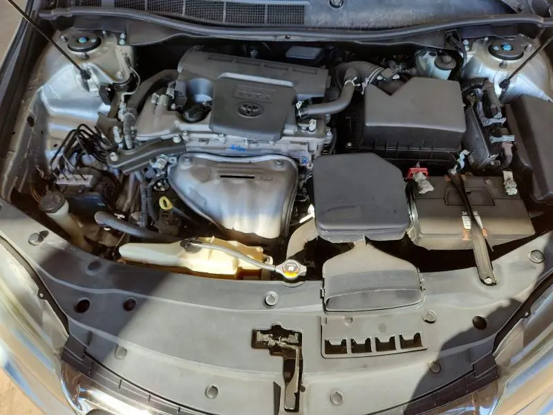2015 TOYOTA CAMRY SE  