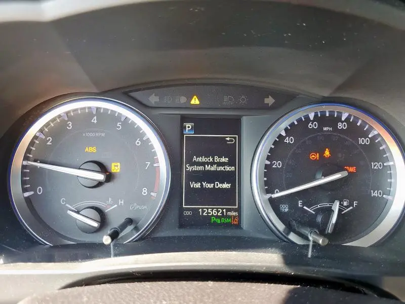 2018 TOYOTA HIGHLANDER LIMITED  
