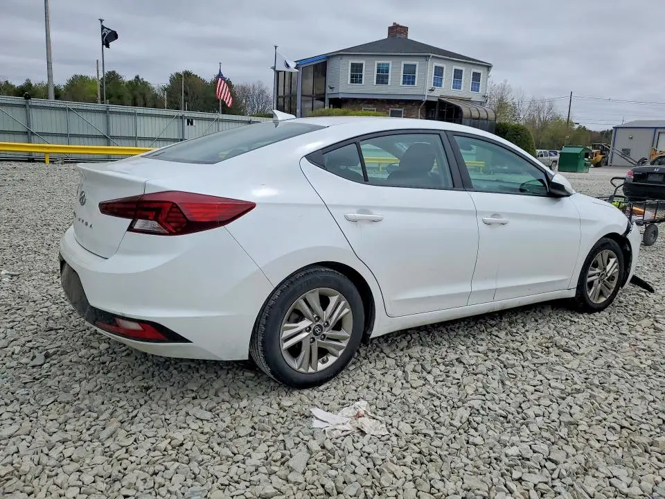 2019 HYUNDAI ELANTRA SEL  