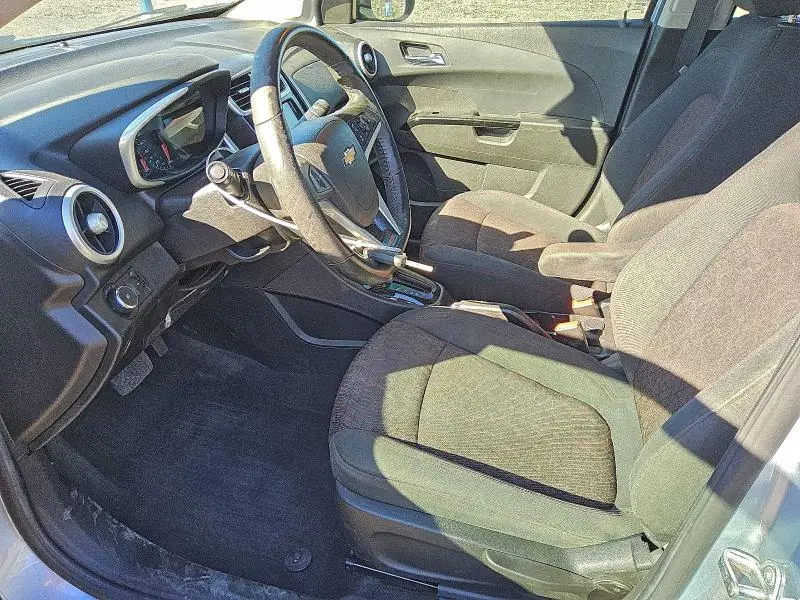 2017 CHEVROLET SONIC LT  