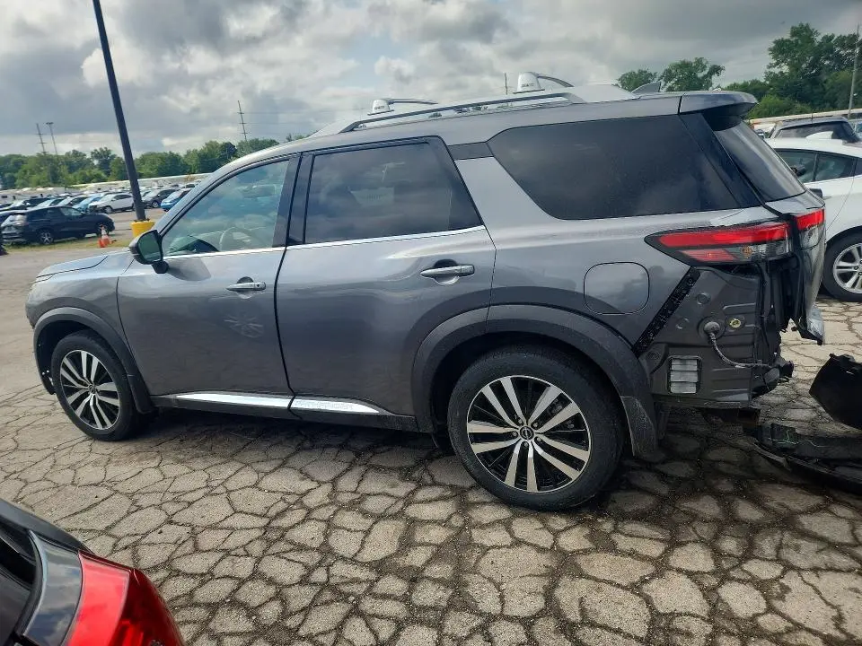 2023 NISSAN PATHFINDER PLATINUM  