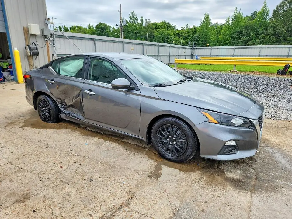2022 NISSAN ALTIMA S  