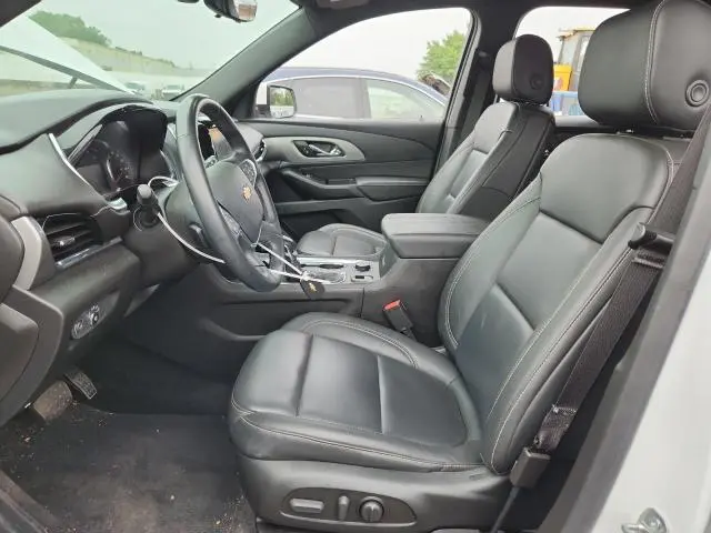 2023 CHEVROLET TRAVERSE LT  
