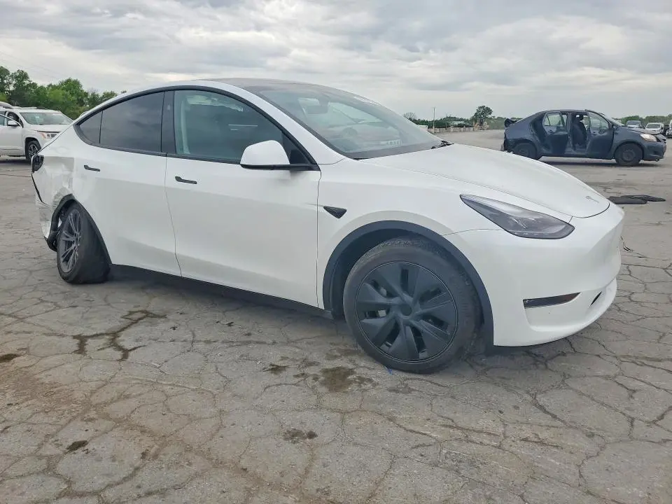 2025 TESLA MODEL Y   