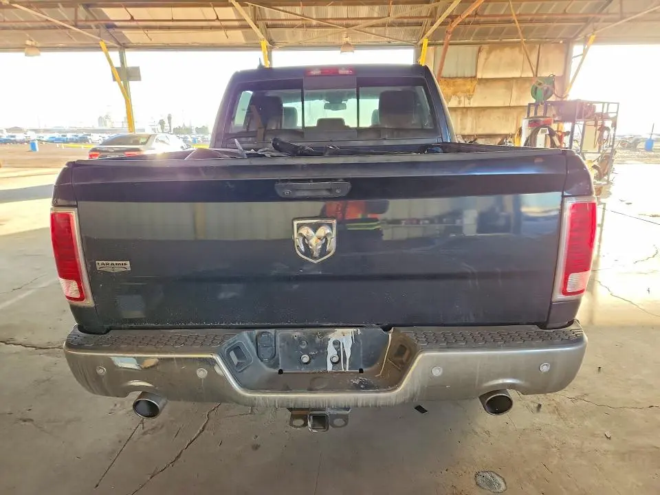 2015 RAM 1500 LARAMIE  