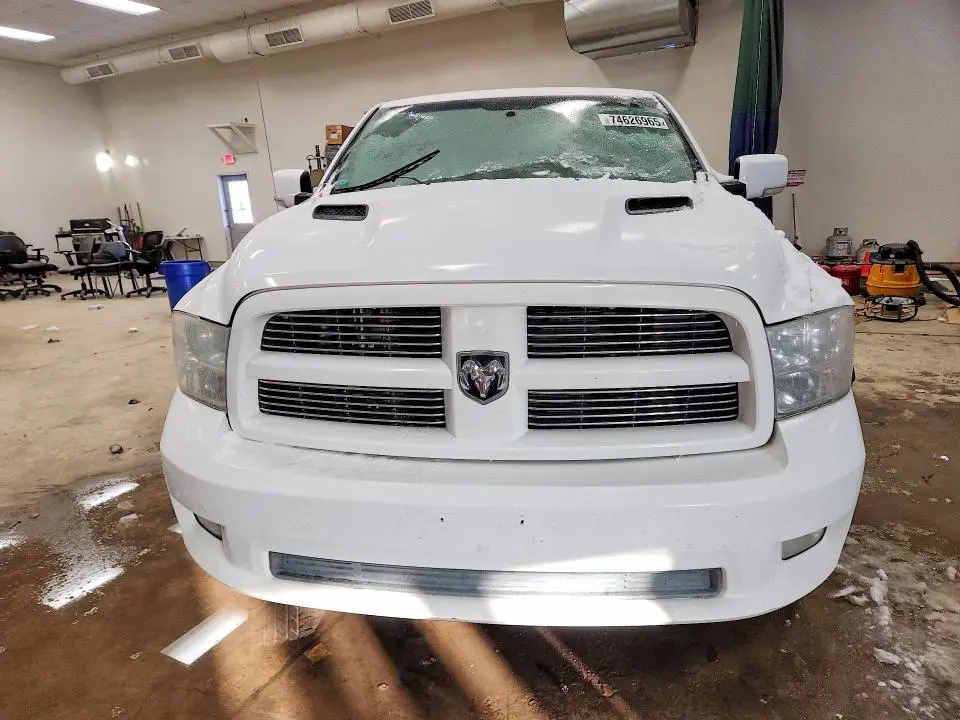 2011 DODGE RAM 1500   