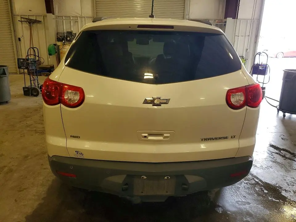 2012 CHEVROLET TRAVERSE LT  