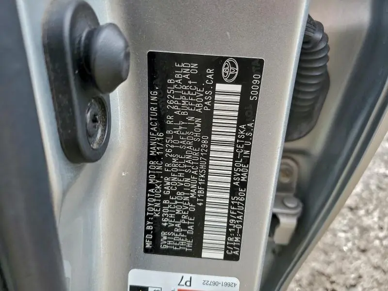 2017 TOYOTA CAMRY LE  