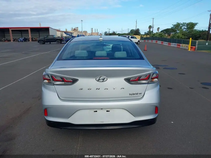 2018 HYUNDAI SONATA HYBRID SE