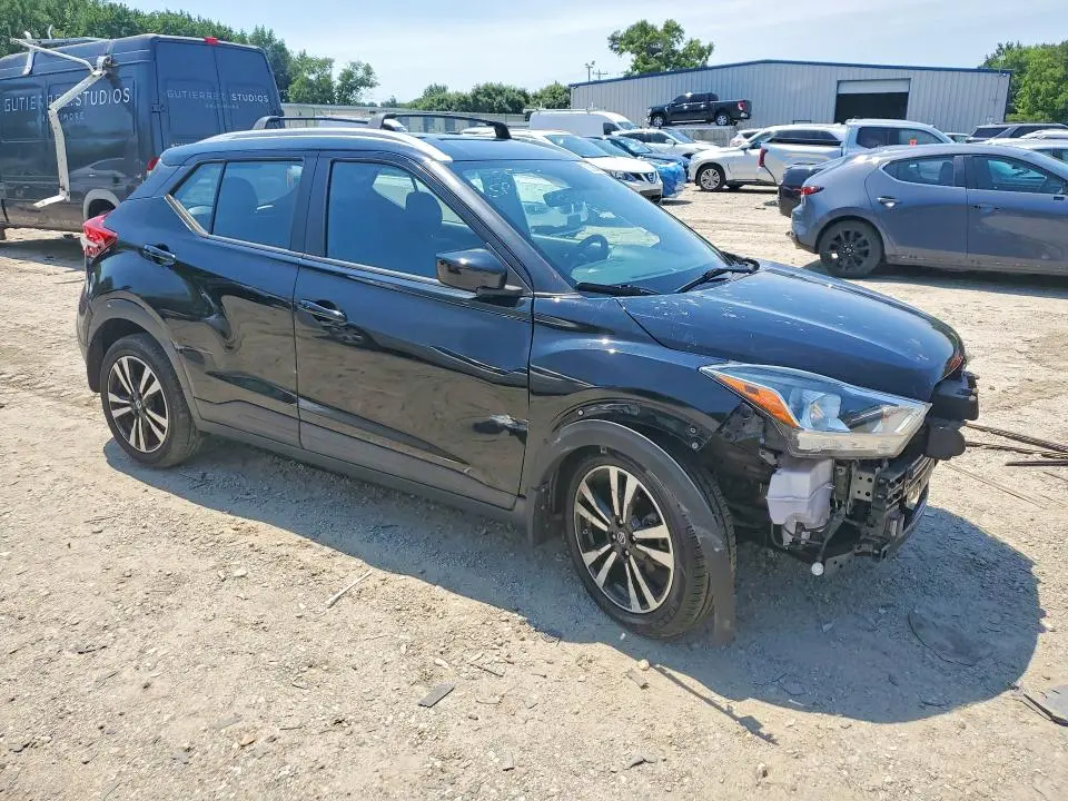2019 NISSAN KICKS SV  