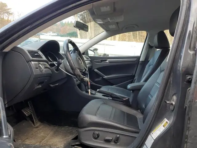 2017 VOLKSWAGEN PASSAT R-LINE  