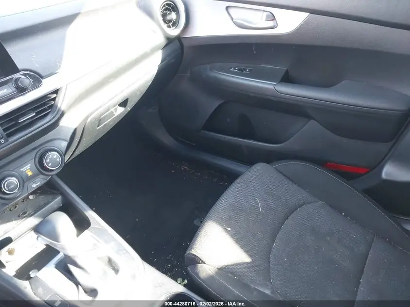 2024 KIA FORTE LX