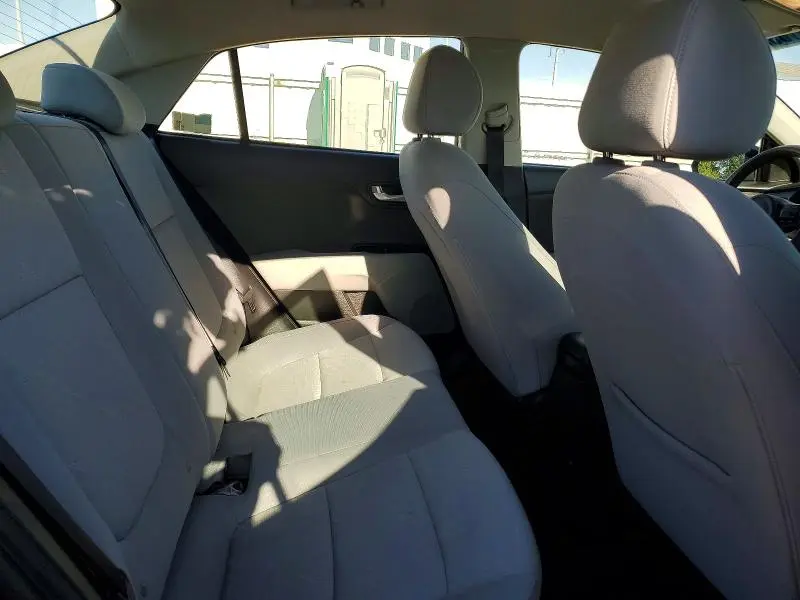 2018 KIA RIO S  