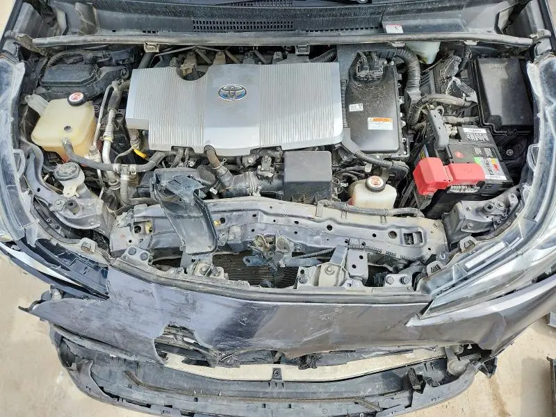 2020 TOYOTA PRIUS LE AWD-E  