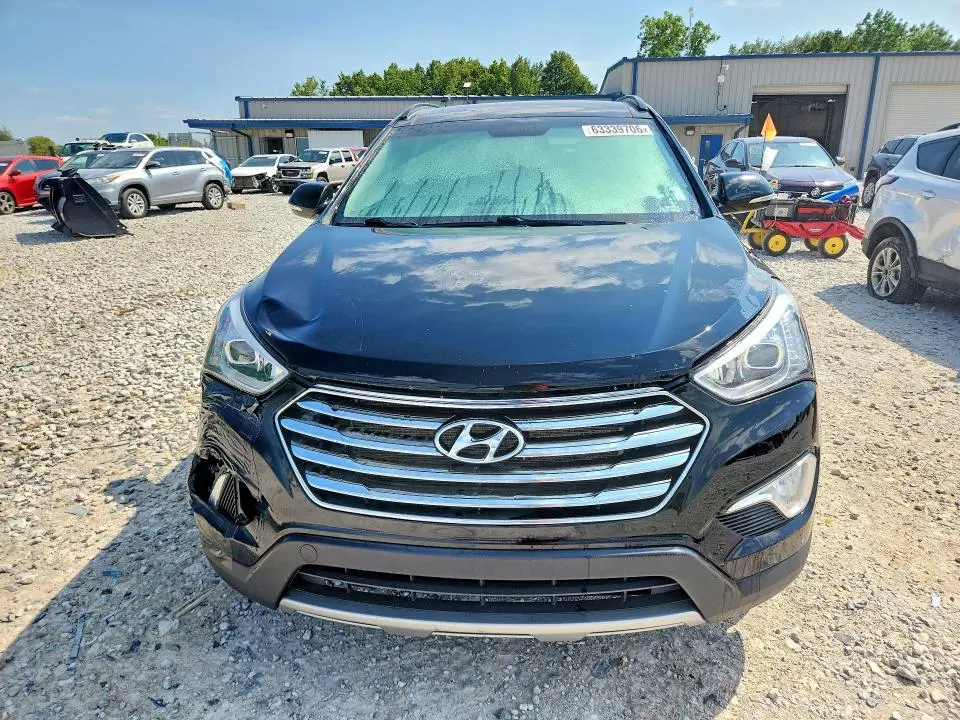 2016 HYUNDAI SANTA FE SE  