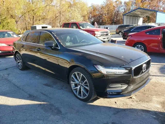 2018 VOLVO S90 T6 MOMENTUM  