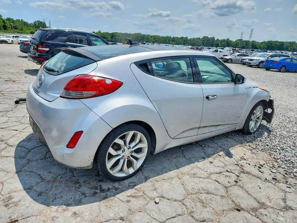 2012 HYUNDAI VELOSTER BASE  