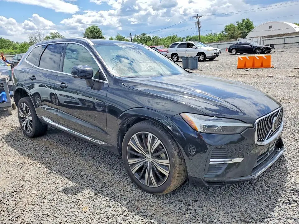 2022 VOLVO XC60 T8 RECHARGE INSCRIPTION  