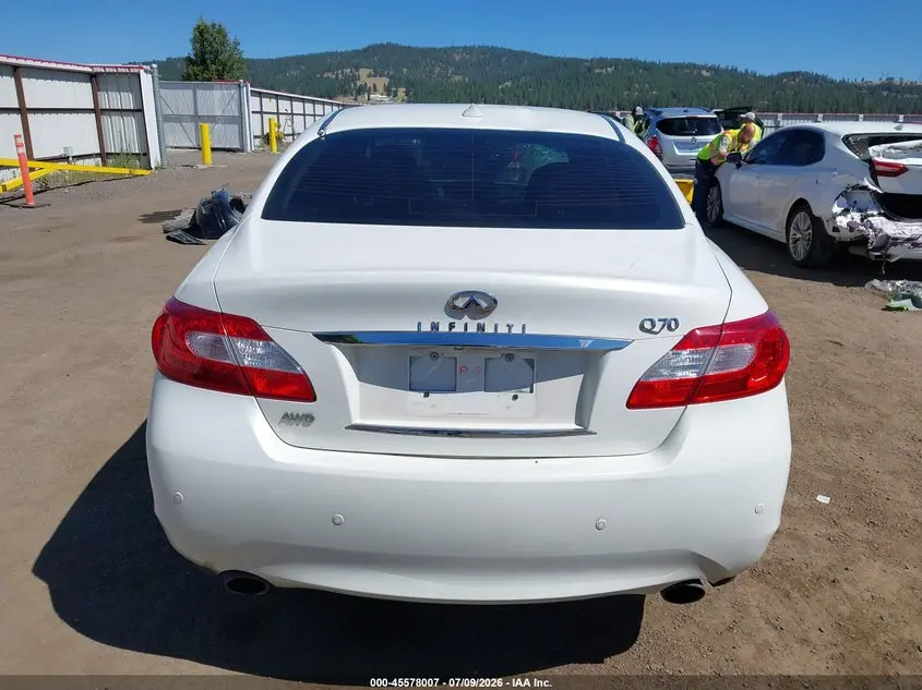 2014 INFINITI Q70 3.7X
