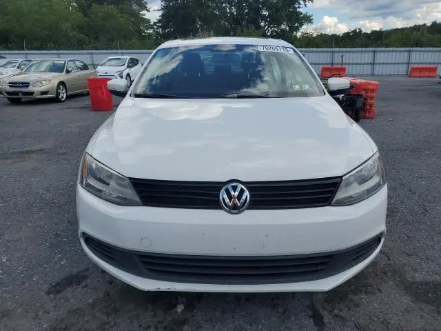 2011 VOLKSWAGEN JETTA SE  