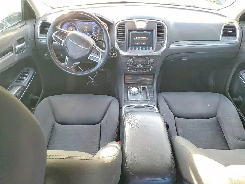 2018 CHRYSLER 300 TOURING  