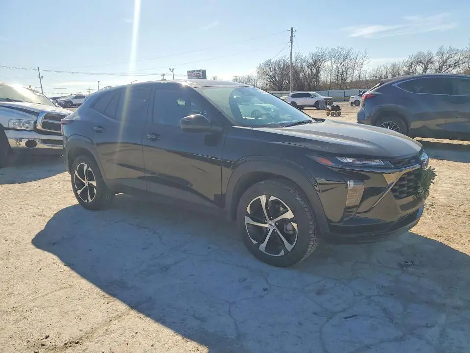 2024 CHEVROLET TRAX 1RS  