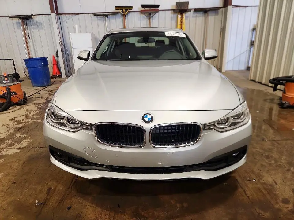 2018 BMW 320 XI  