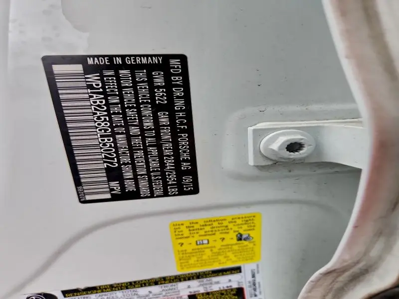 2016 PORSCHE MACAN S  