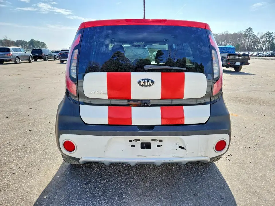 2017 KIA SOUL +  