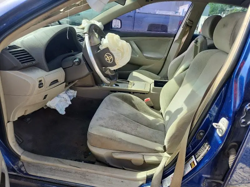 2011 TOYOTA CAMRY BASE  