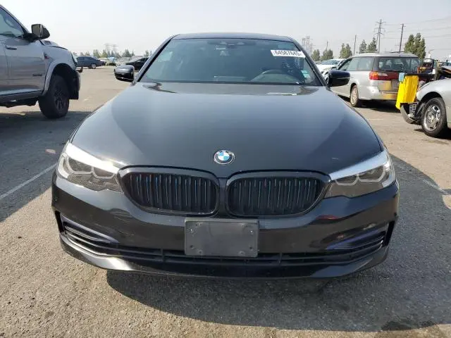 2019 BMW 530E   
