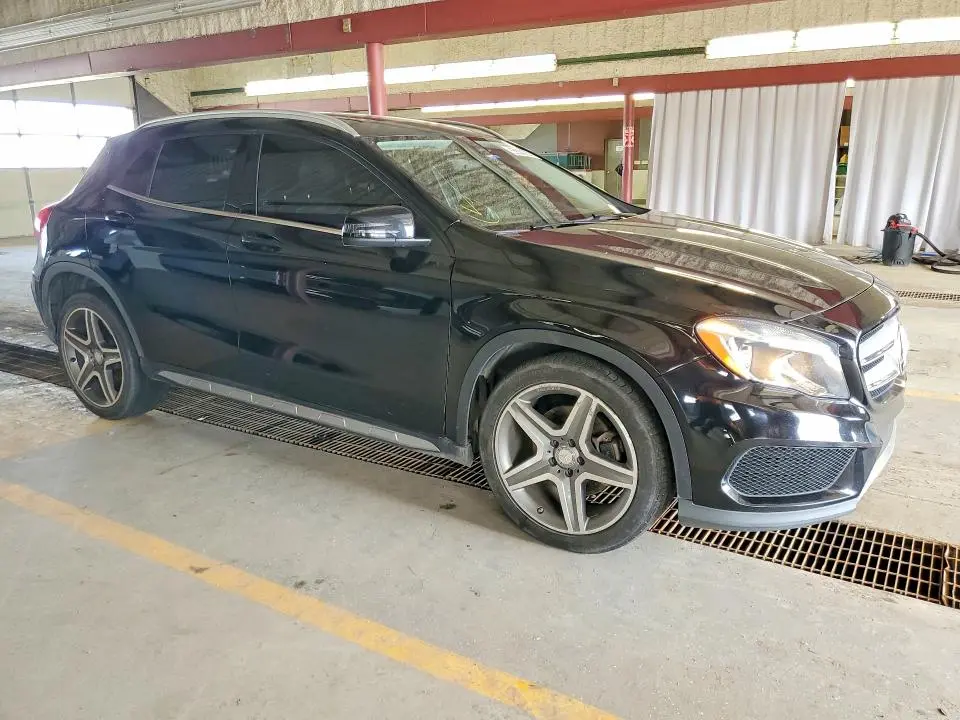 2015 MERCEDES-BENZ GLA 250 4MATIC  