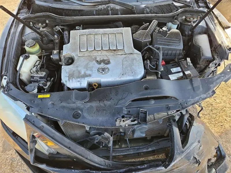 2011 TOYOTA CAMRY SE V6  